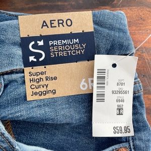NWT Aero distressed jeans